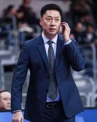  布伦特福德主帅运筹帷幄，战术调整立竿见影