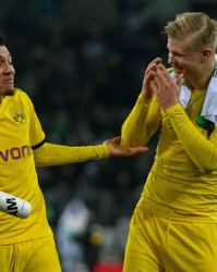  多特蒙德哈兰德独中三元，上演完美帽子戏法